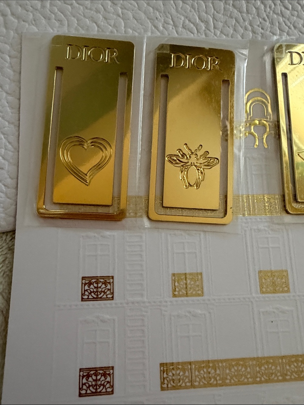 Dior Gold-Tone Decorative Bookmarks set of 4 with Cardboard Envelope GWP - Picture 5 of 6